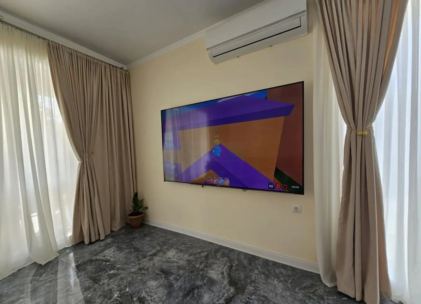 House, 5-room, 170 m²