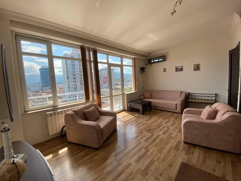 Квартира, 2-комн., 63 м²