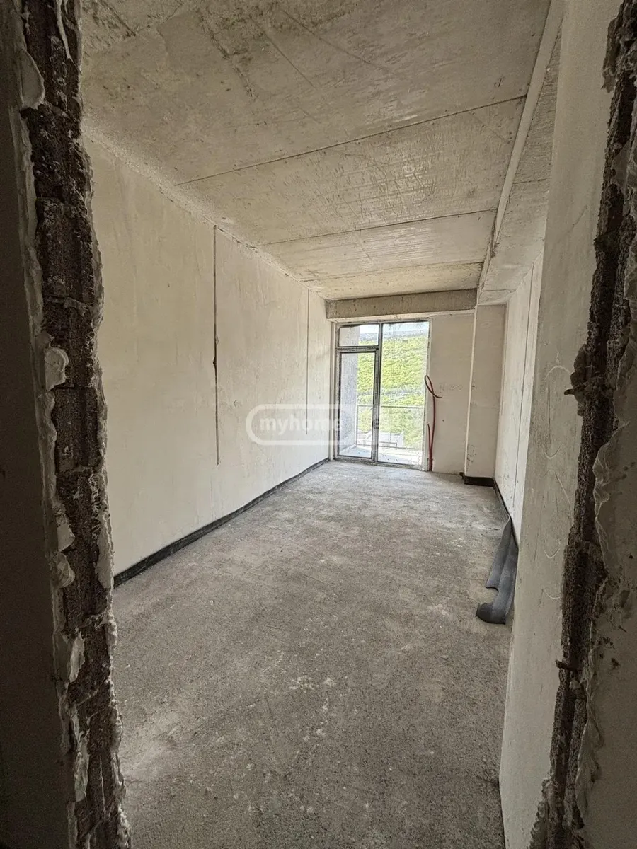 Квартира, 4-комн., 100 м², Archi Saburtalo