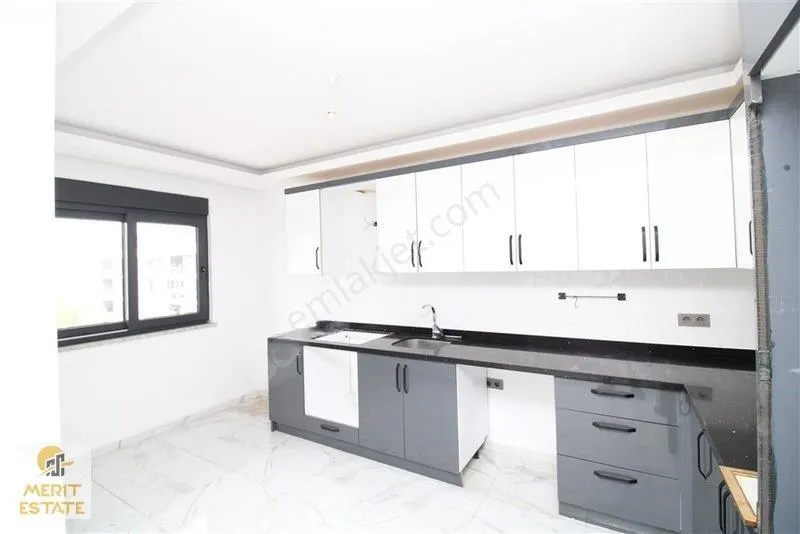 Apartment, 3-room, 100 m²
