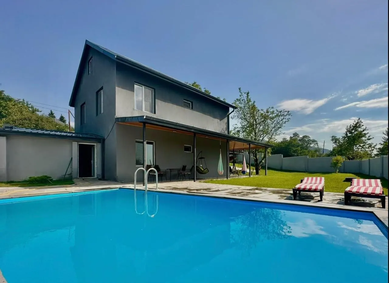 Дом, 5-комн., 290.75 м²