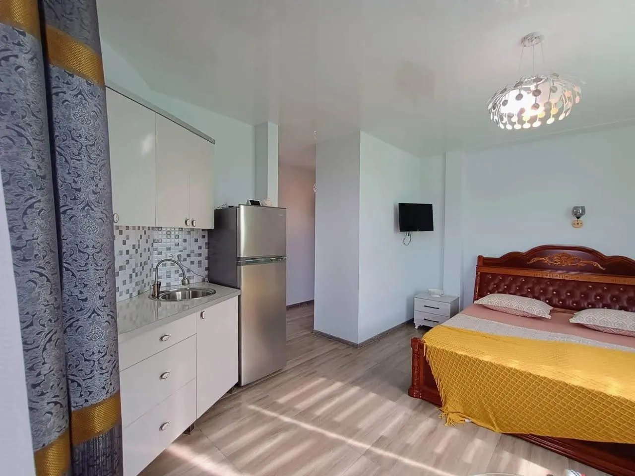 House, 6-room, 500 m²