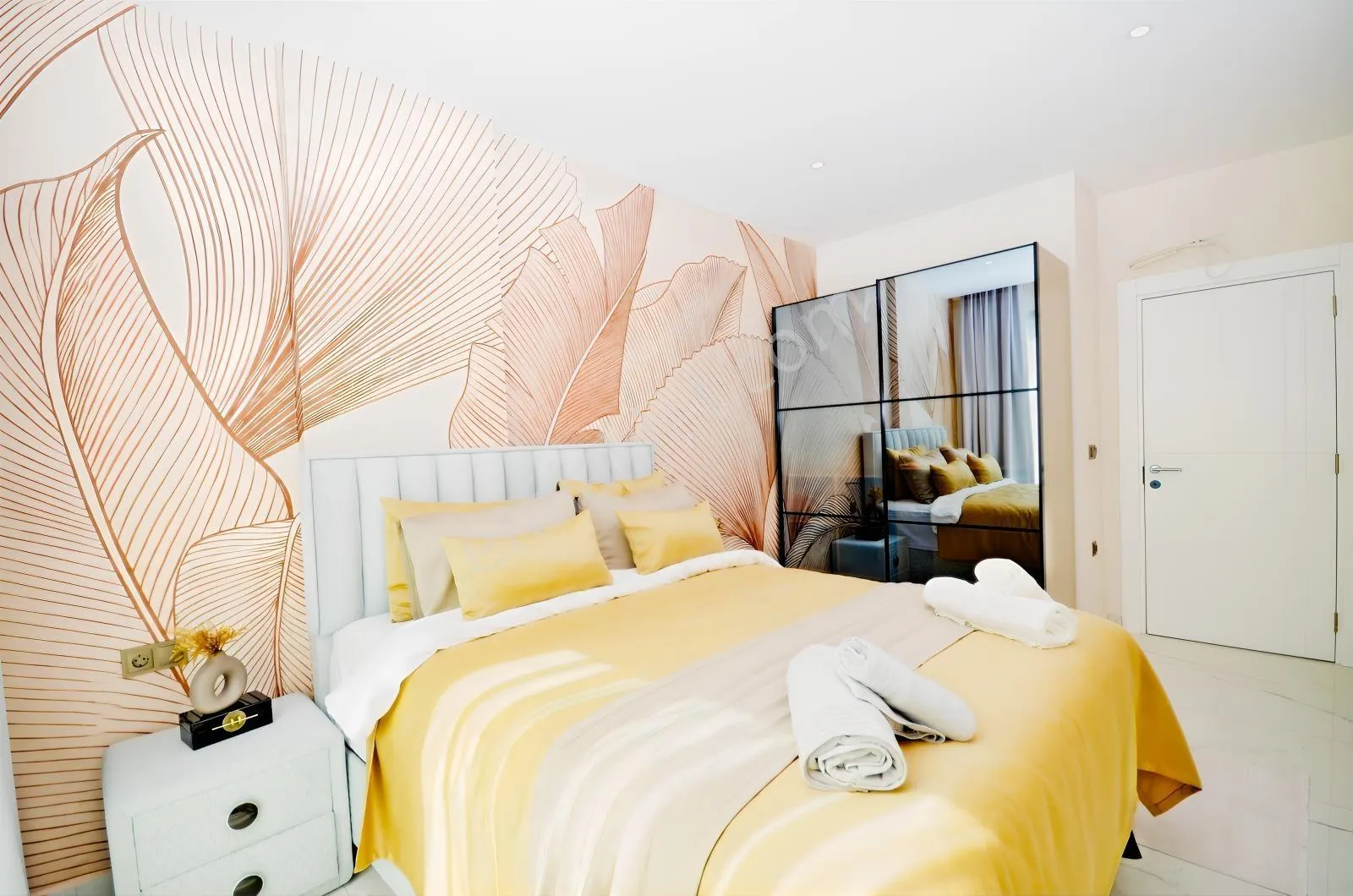 Apartment, 2-room, 60 m²