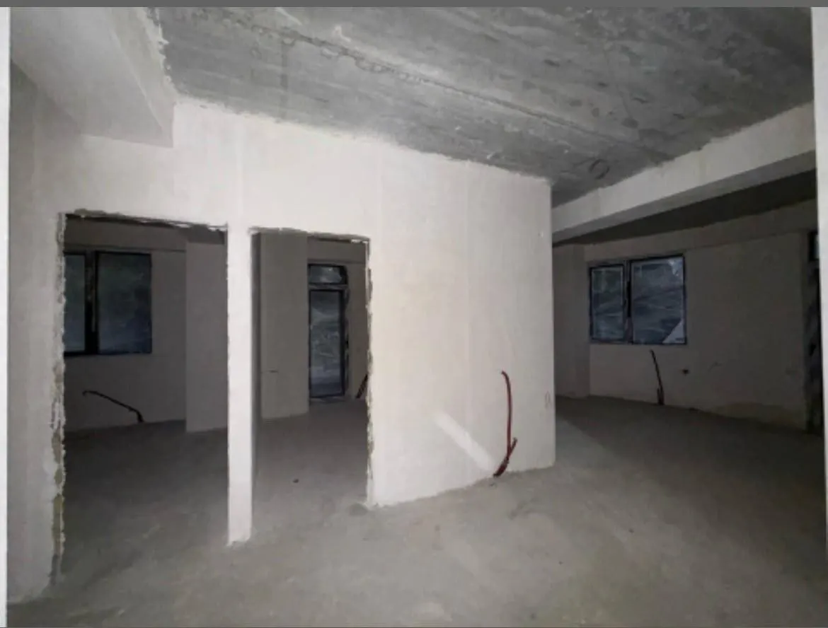 Apartment, 4-room, 139 m², Balavari Lisi