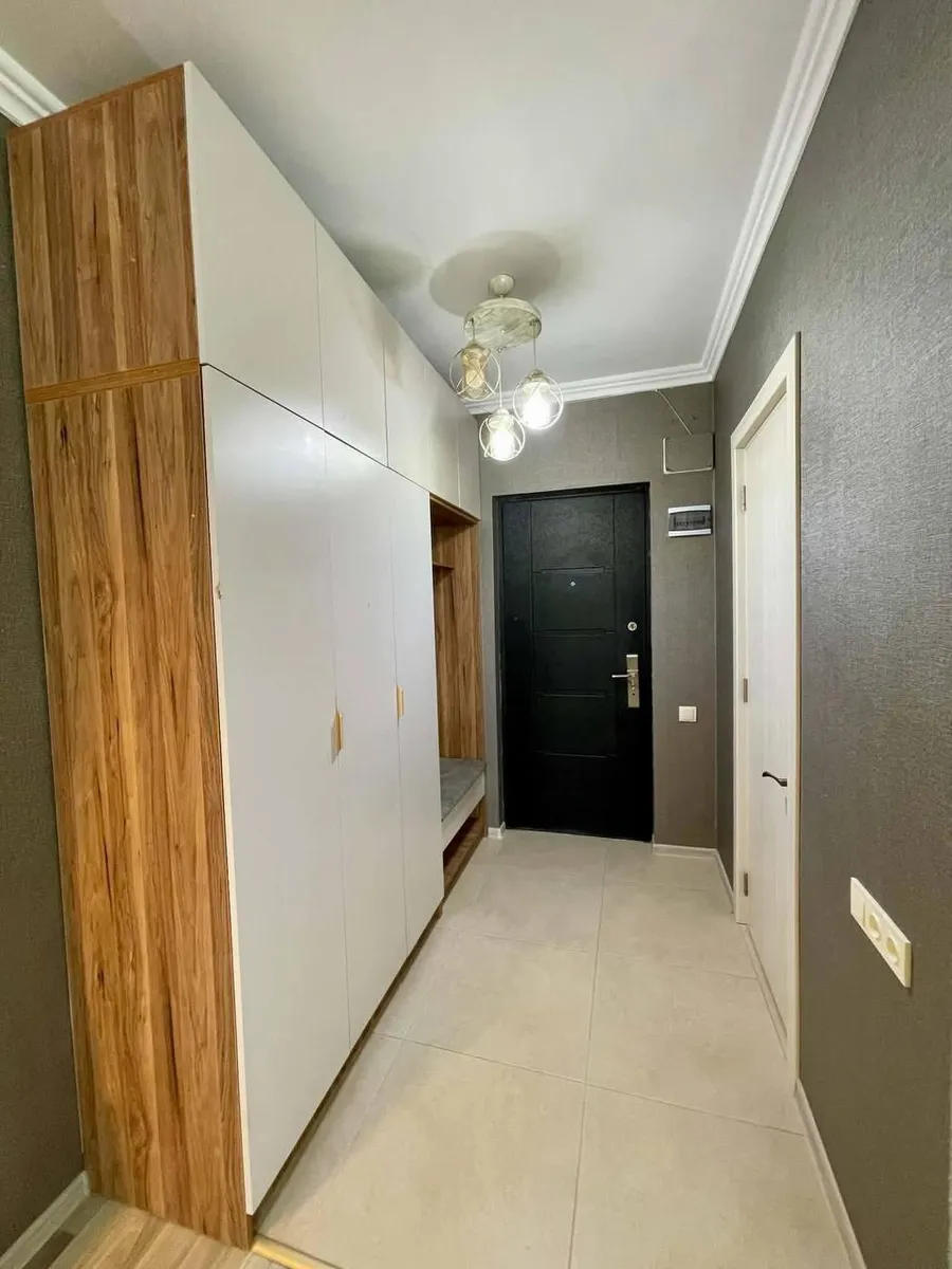 Квартира, 3-комн., 75 м², Real Palace