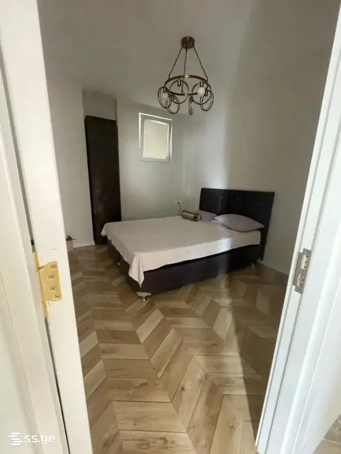 Квартира, 4-комн., 85 м²