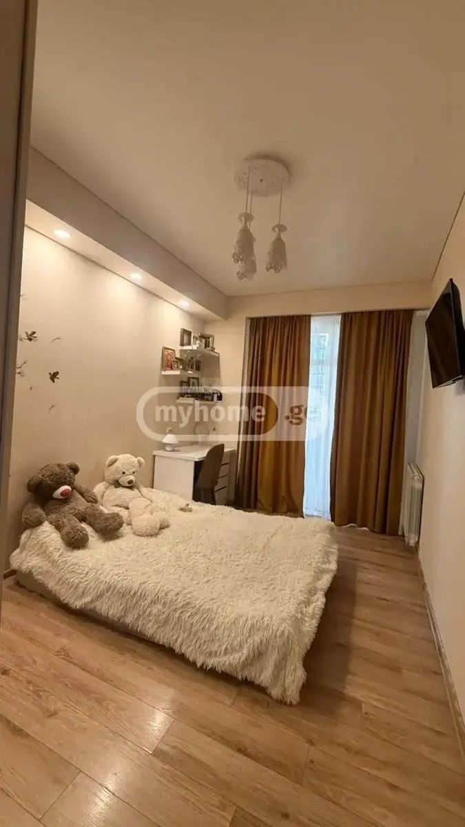 Квартира, 3-комн., 84 м², Archi Isani
