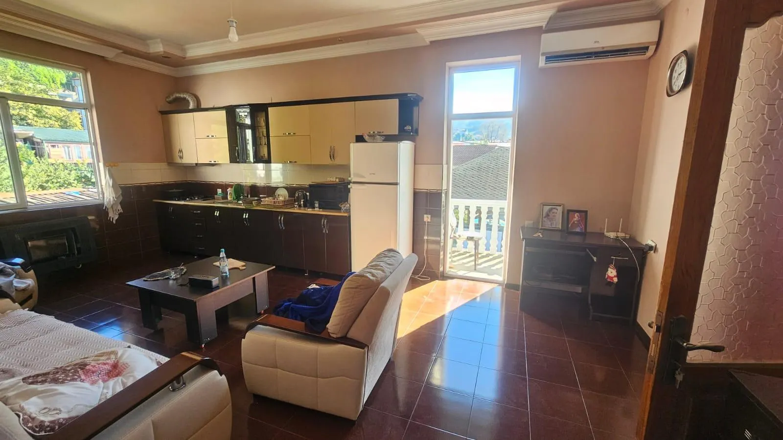 House, 5-room, 357 m²