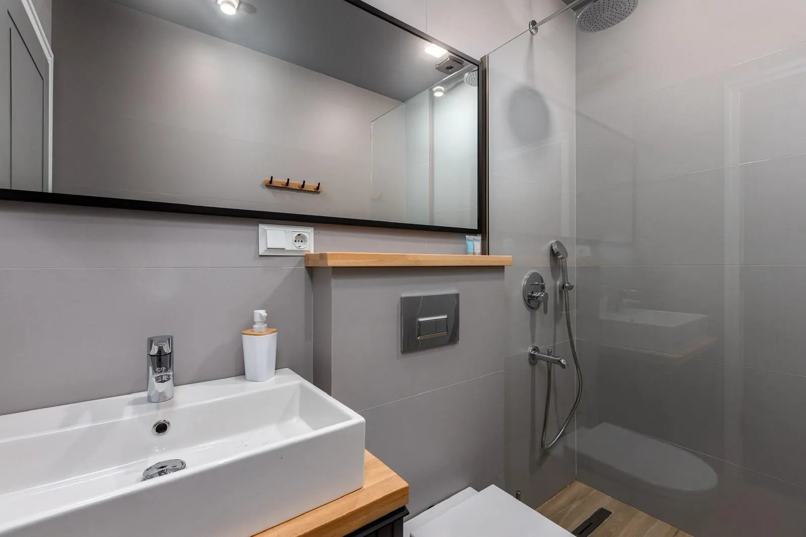 Квартира, 4-комн., 90 м²