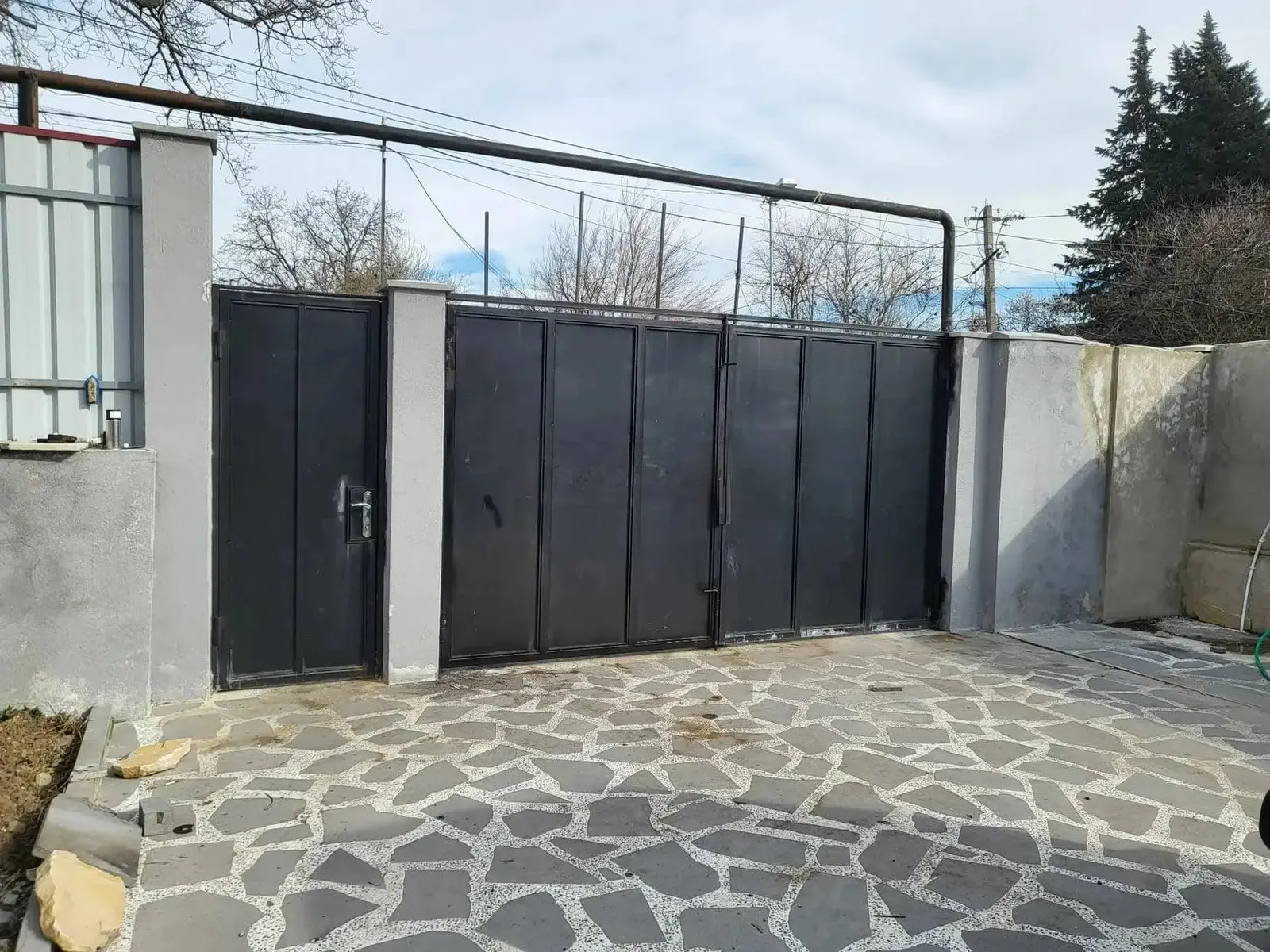 Дом, 4-комн., 1335 м²