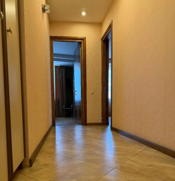 Квартира, 3-комн., 124 м²