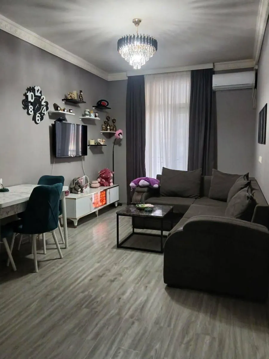ბინა, 2-ოთახიანი, 37 მ², Tbel Abuseridze St, 49-51