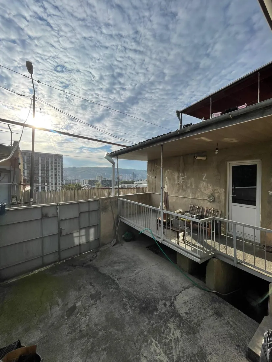 House, 5-room, 162 m²