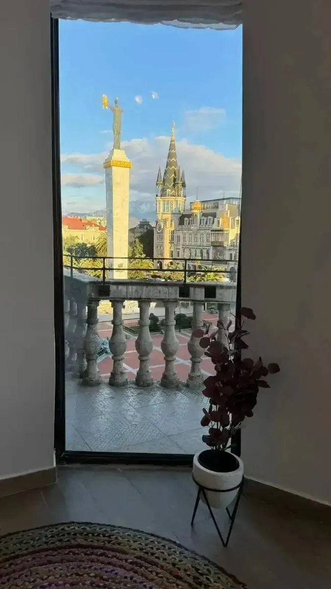Квартира, 3-комн., 115 м²
