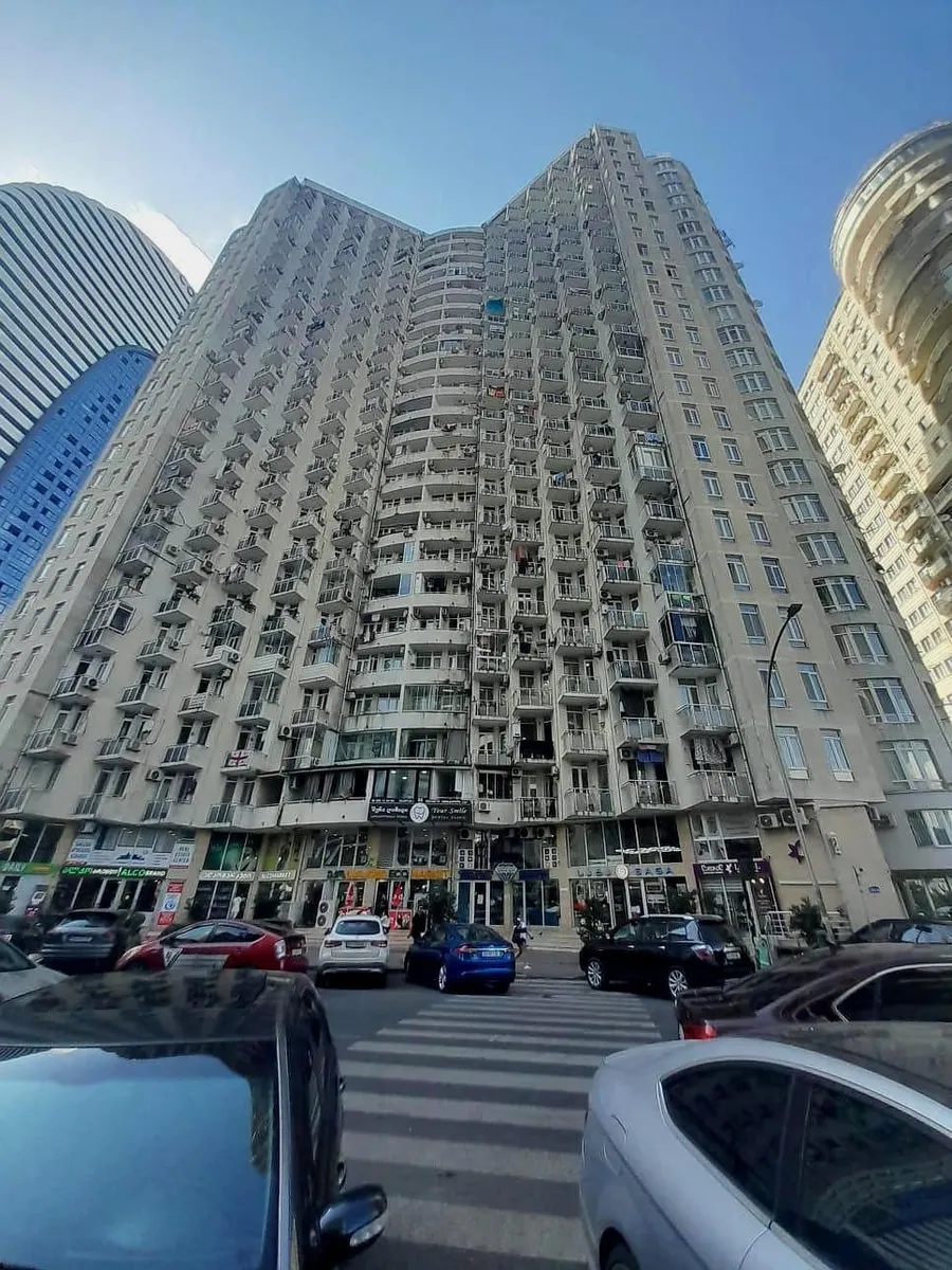 Zurab Gorgiladze St, 98 residential complex