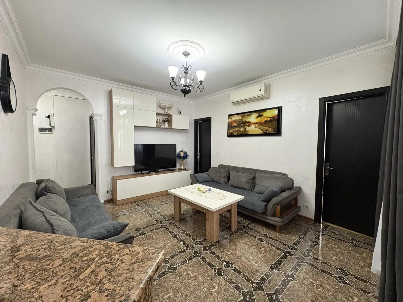 Квартира, 4-комн., 80 м², Real Palace