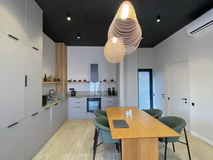 House, 4-room, 145 m²