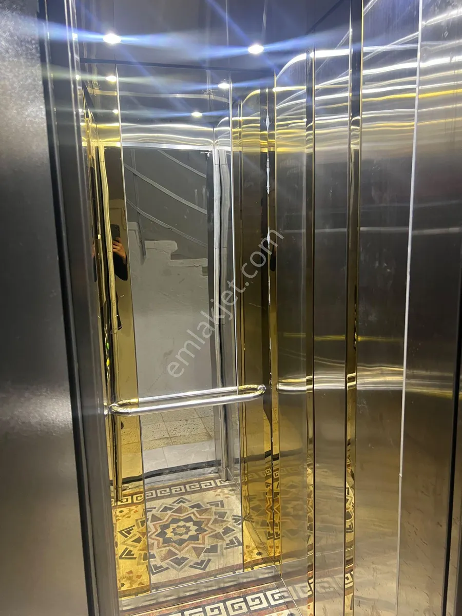 Apartment, 3-room, 115 m²