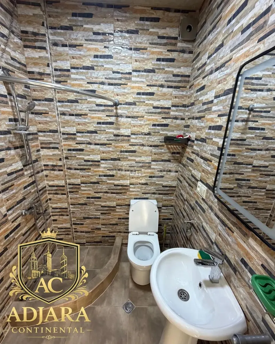 Квартира, 3-комн., 65 м²