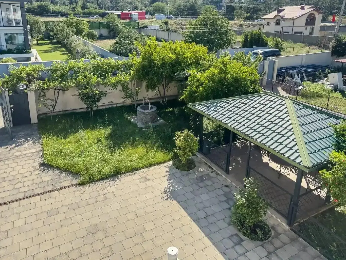 Дом, 8-комн., 600 м²