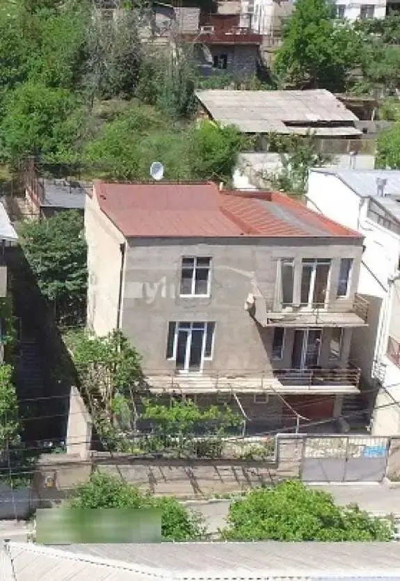 House, 8-room, 360 m²