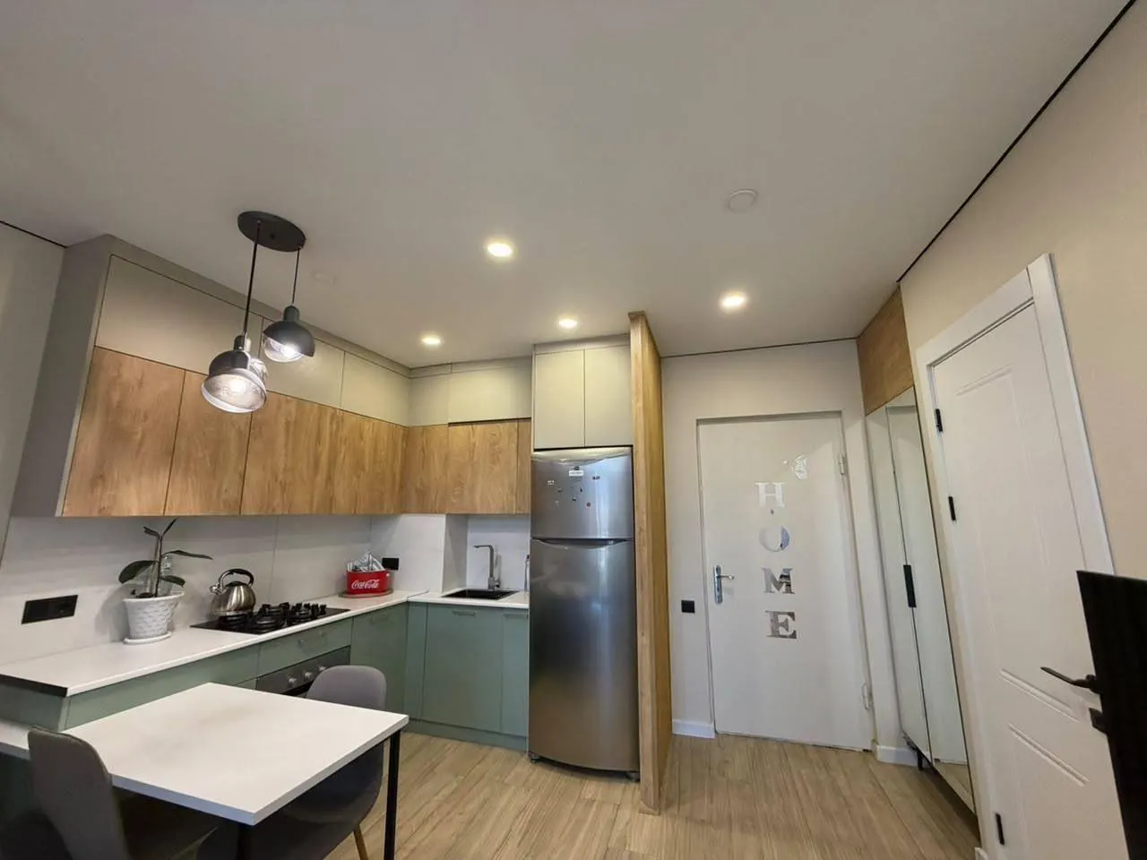 Квартира, 2-комн., 43 м²