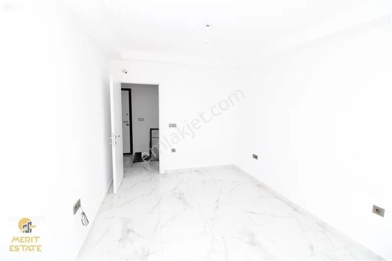 Apartment, 3-room, 100 m²