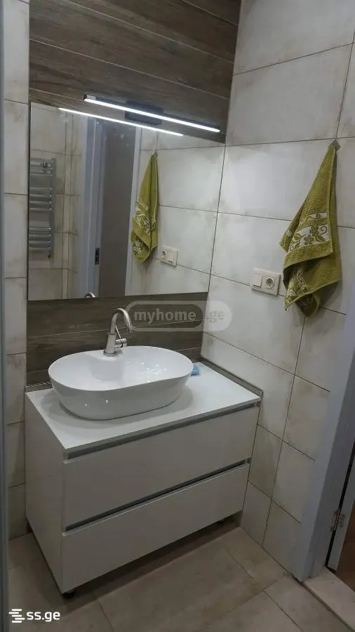 Apartment, 2-room, 60 m²