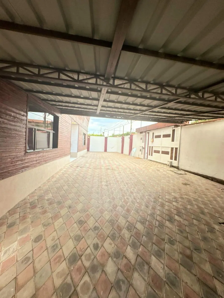 House, 6-room, 600 m²