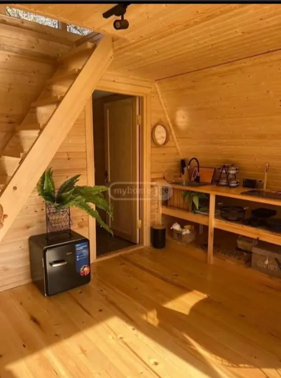 House, 4-room, 200 m²