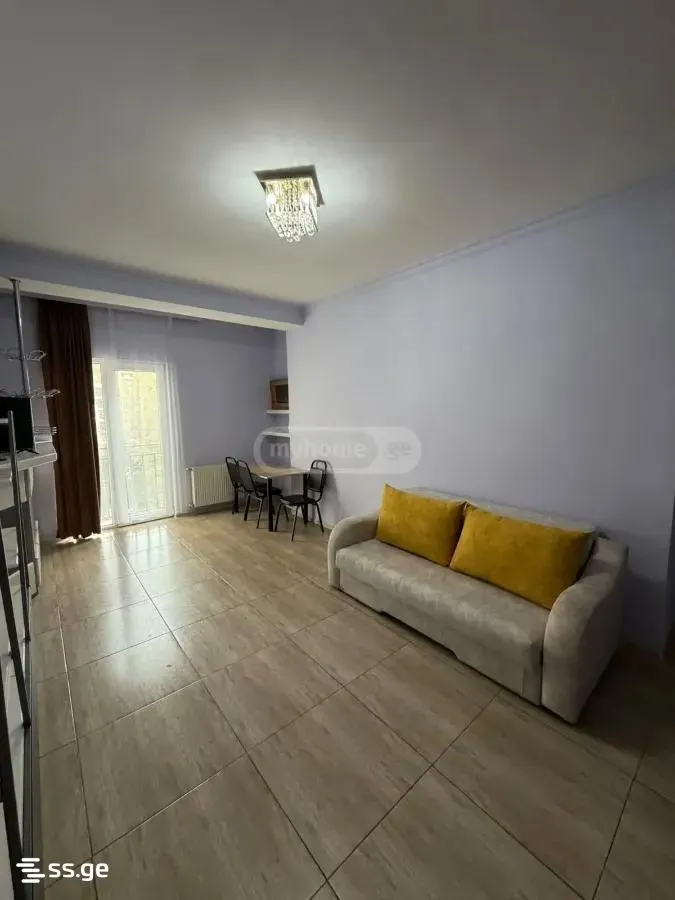 Квартира, 3-комн., 84 м²