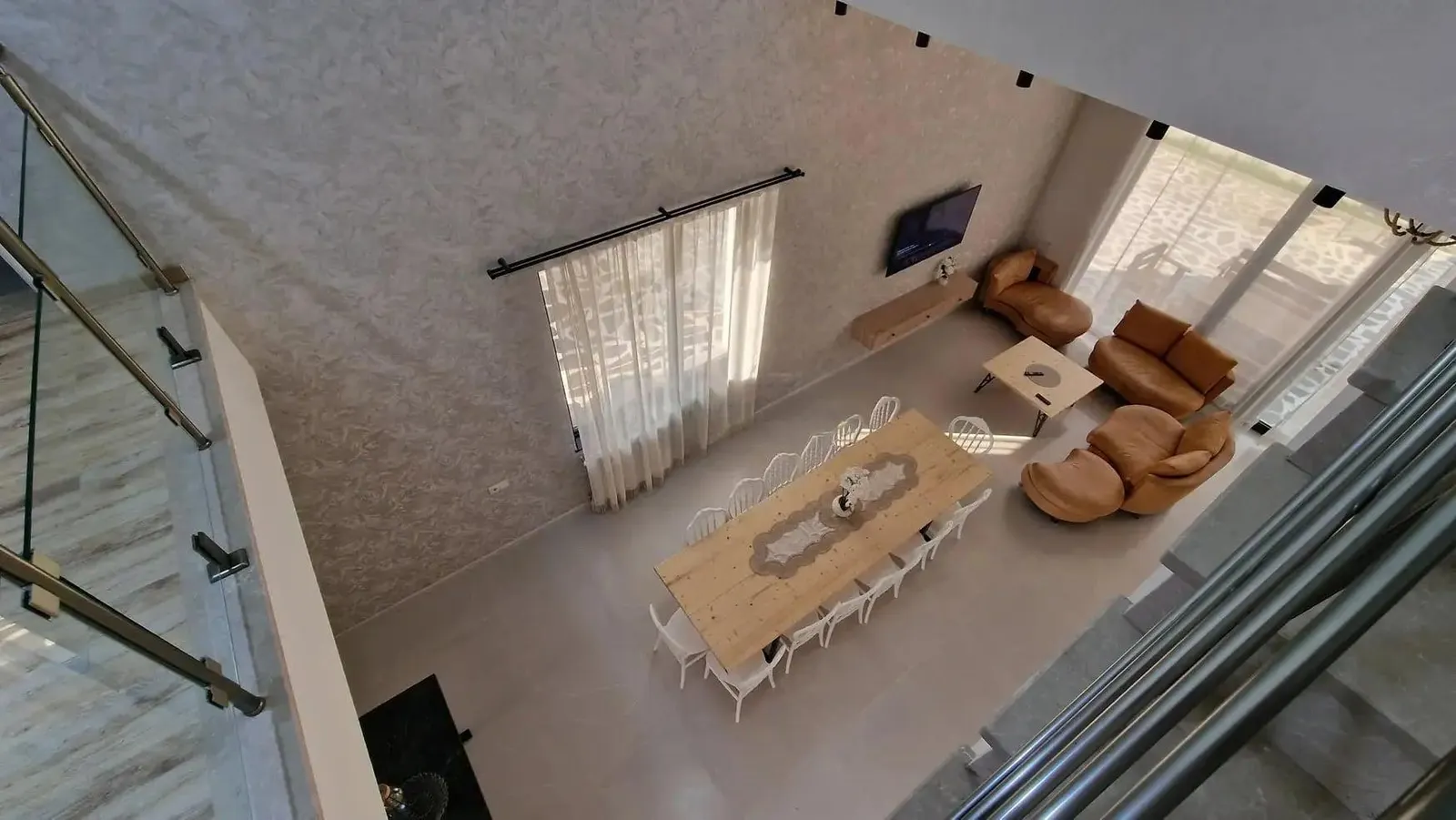 Дом, 6-комн., 320 м²