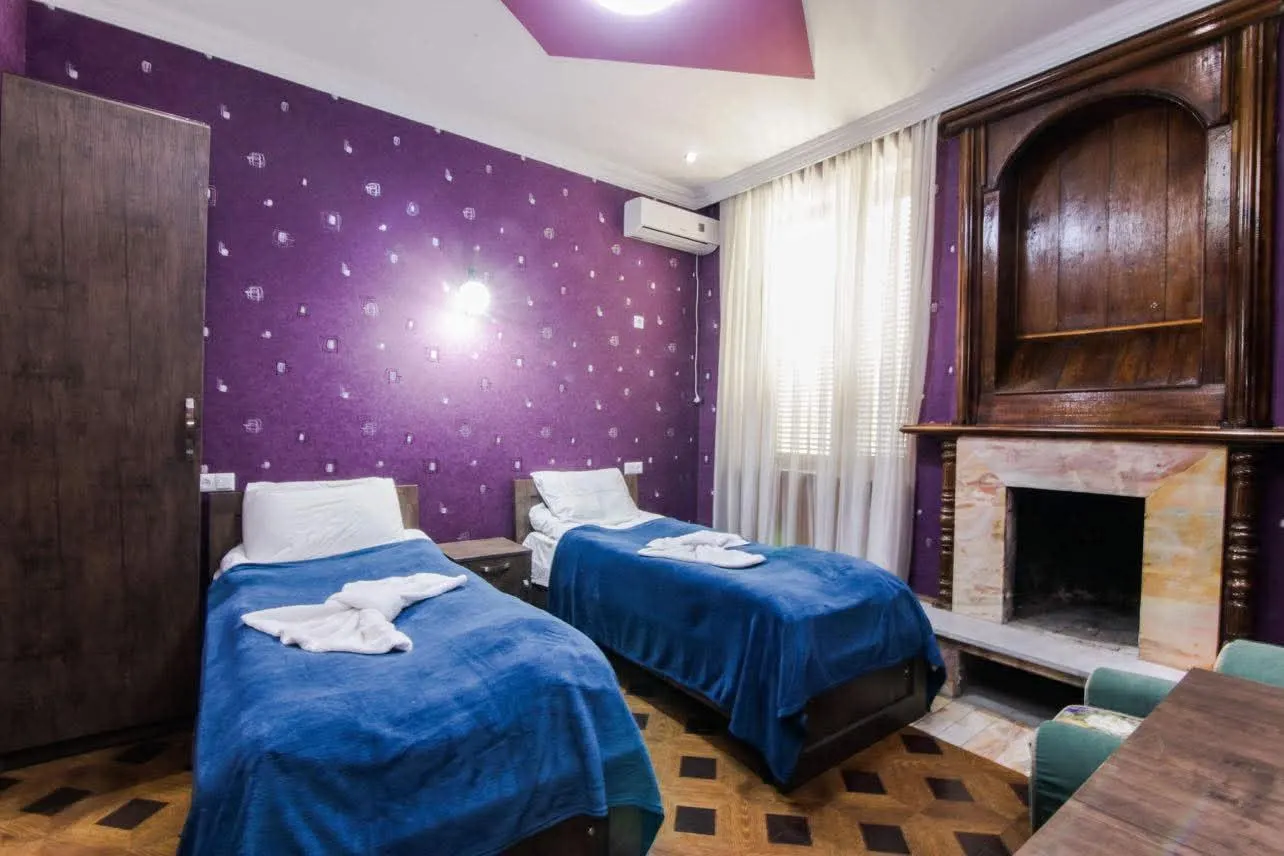 House, 5-room, 360 m²
