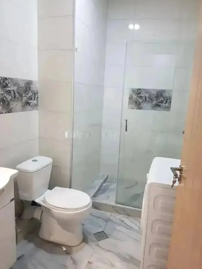 Квартира, 3-комн., 70 м²