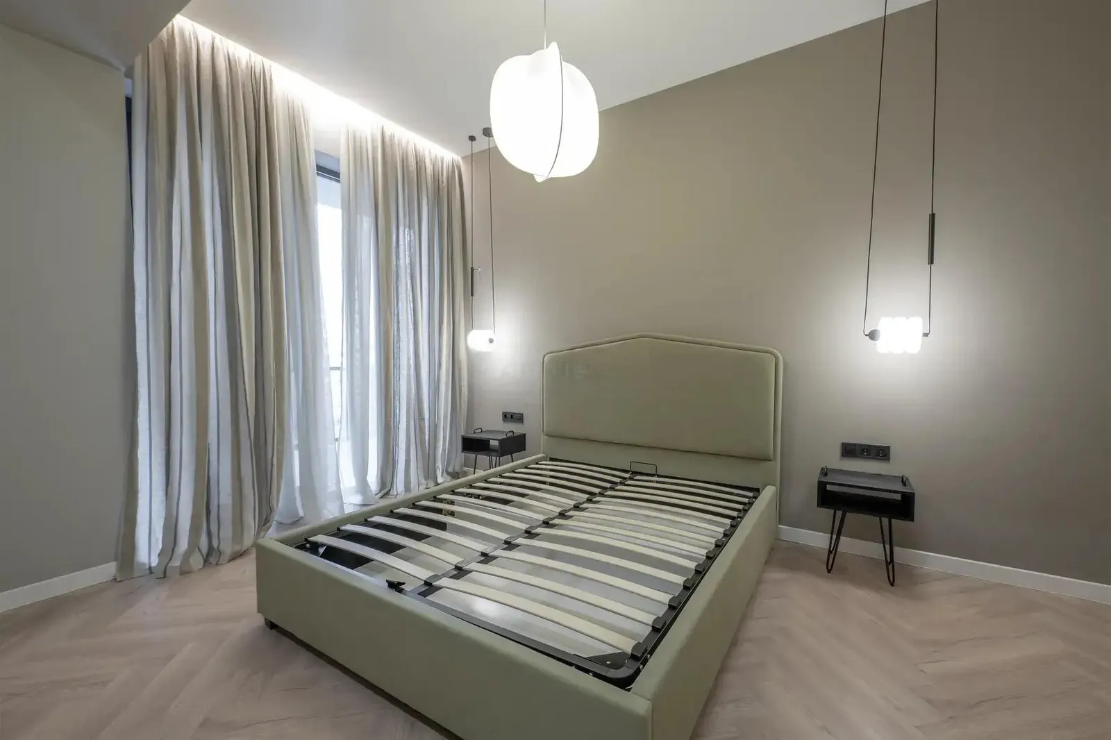 Квартира, 4-комн., 143 м²