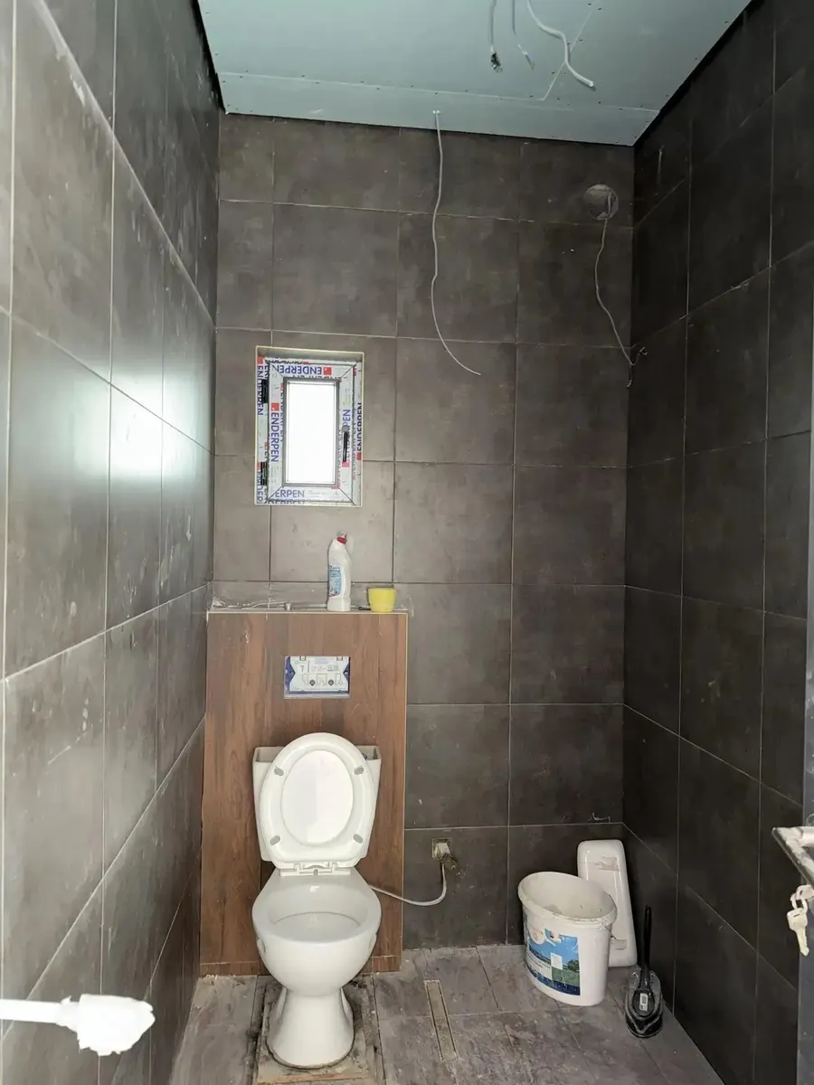 Дом, 5-комн., 275 м²
