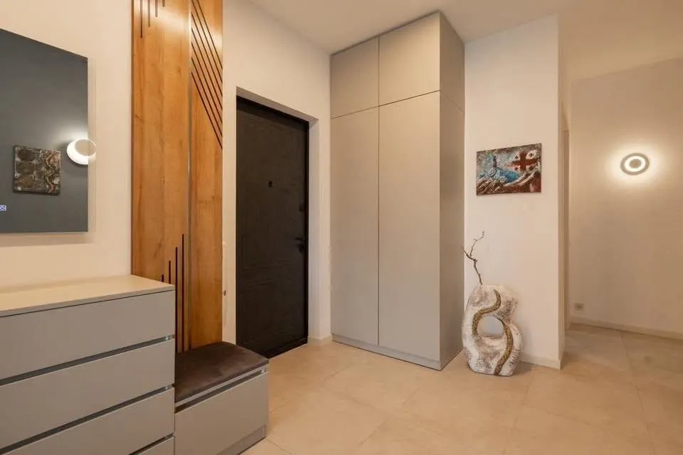 Квартира, 1-комн., 92 м², Saburtalo Palace