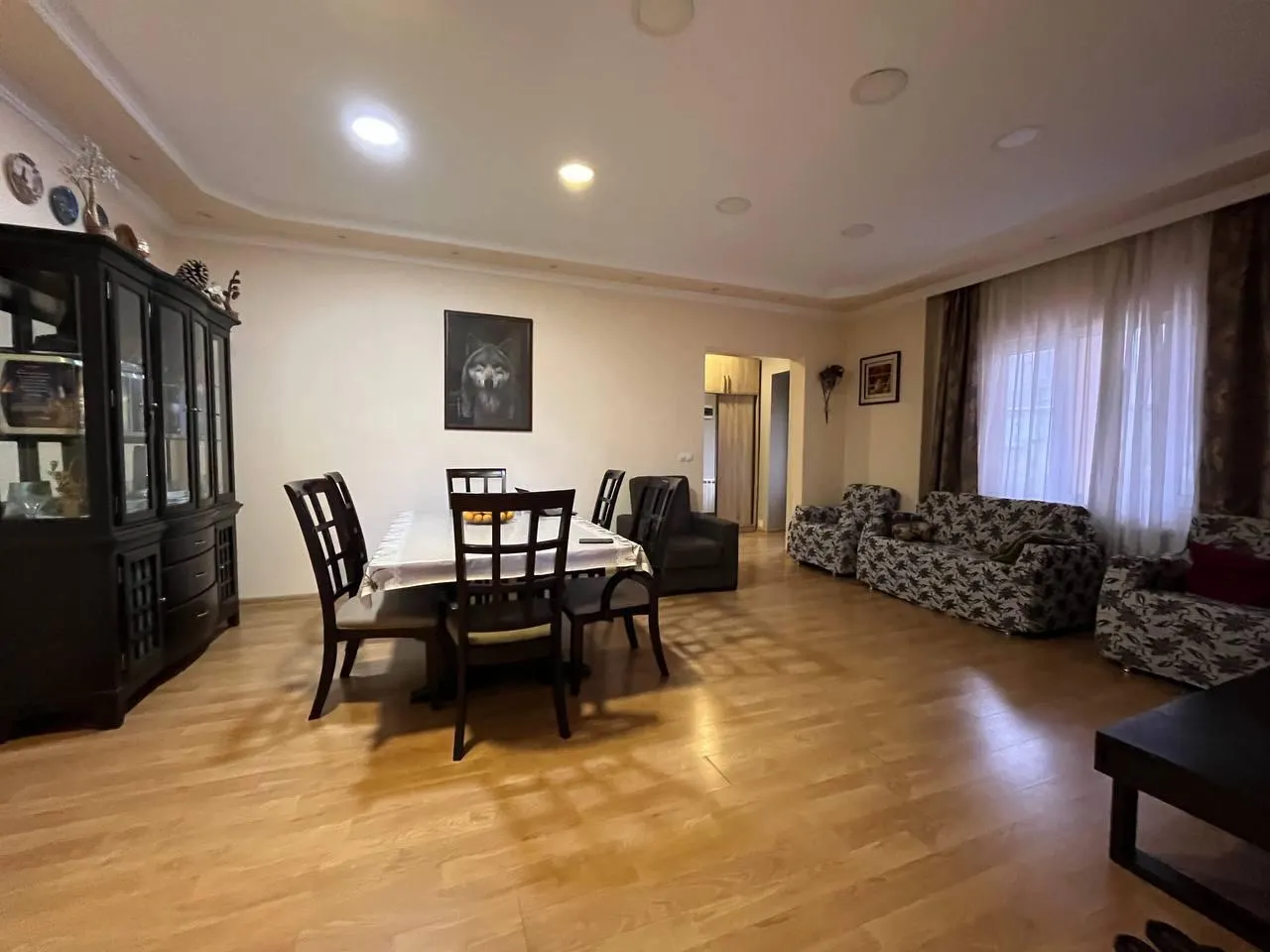 House, 8-room, 259 m²