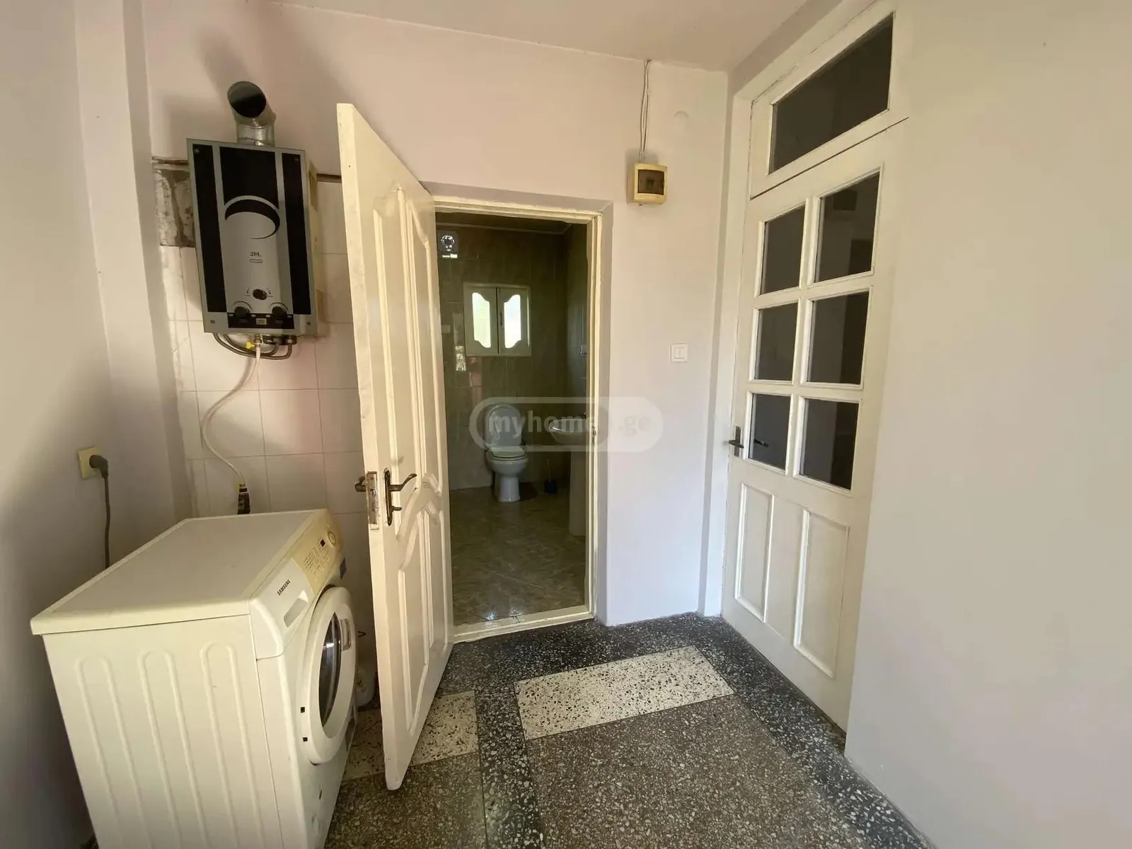 House, 4-room, 120 m²