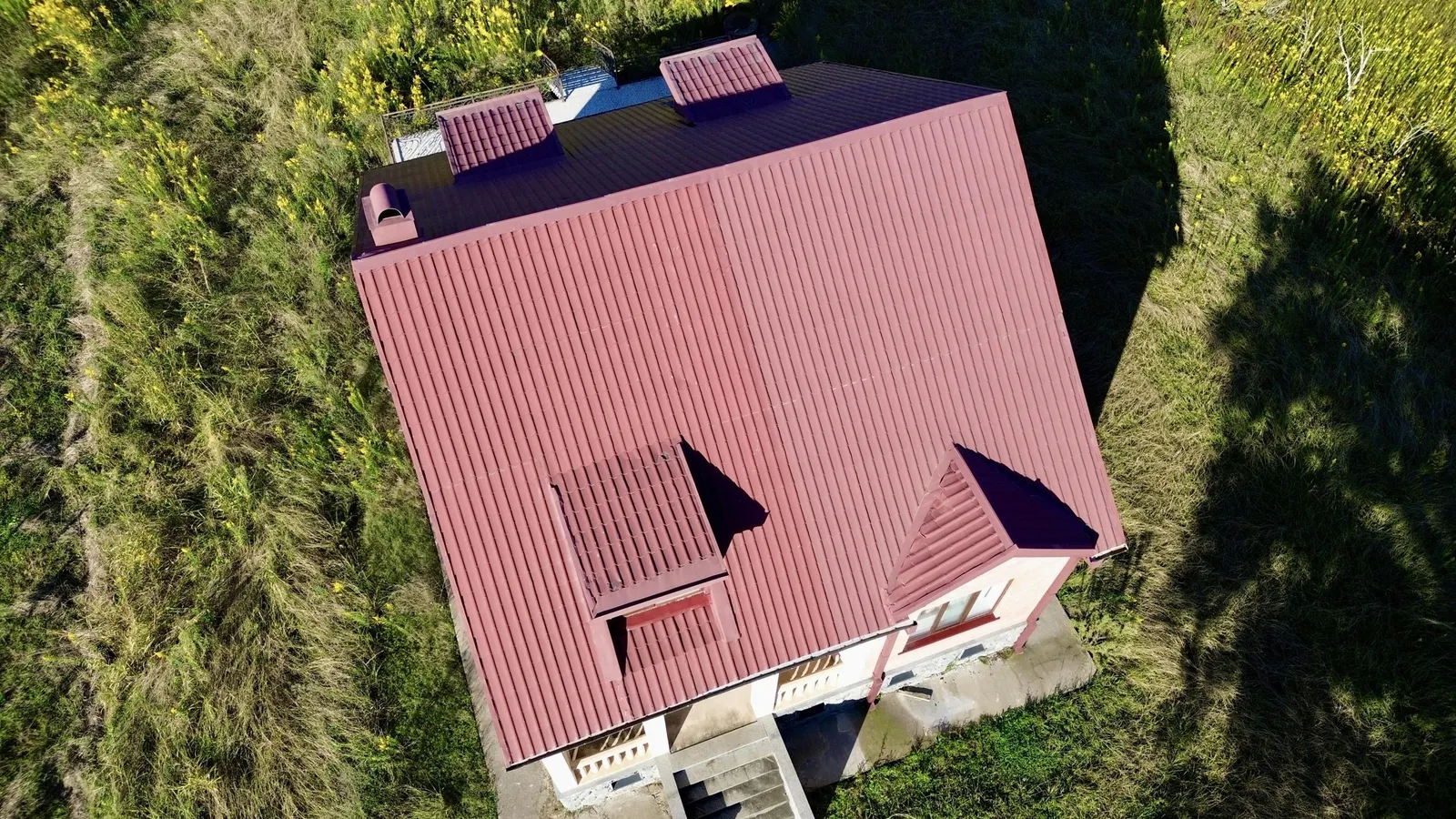 House, 6-room, 372 m²