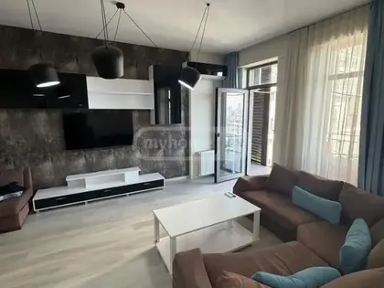 Apartment, 4-room, 150 m²