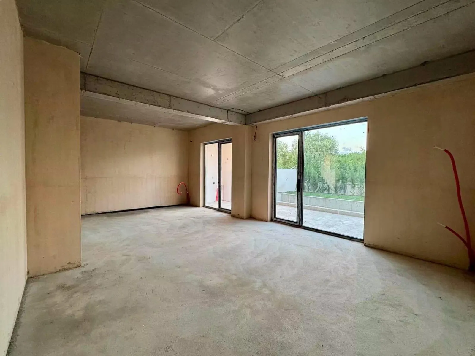 Дом, 5-комн., 250 м²