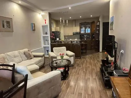 Квартира, 3-комн., 114 м²