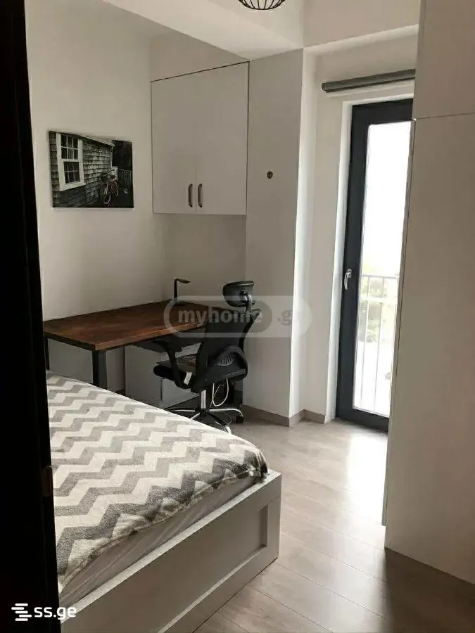 Квартира, 3-комн., 75 м²