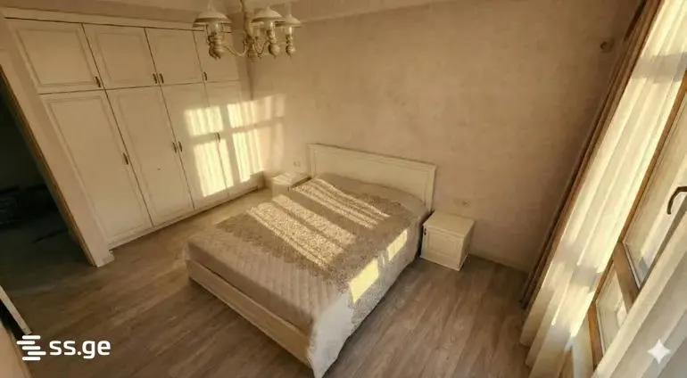 Apartment, 5-room, 155 m²