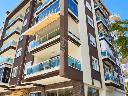 Apartment, 7-room, 300 m²