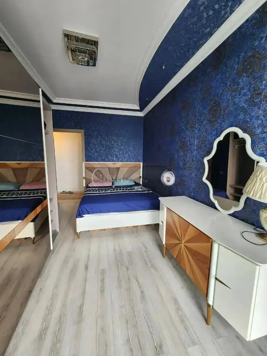 Квартира, 3-комн., 100 м², Aisi