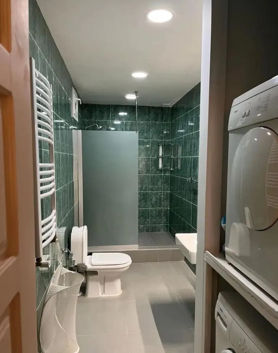 House, 5-room, 205 m²