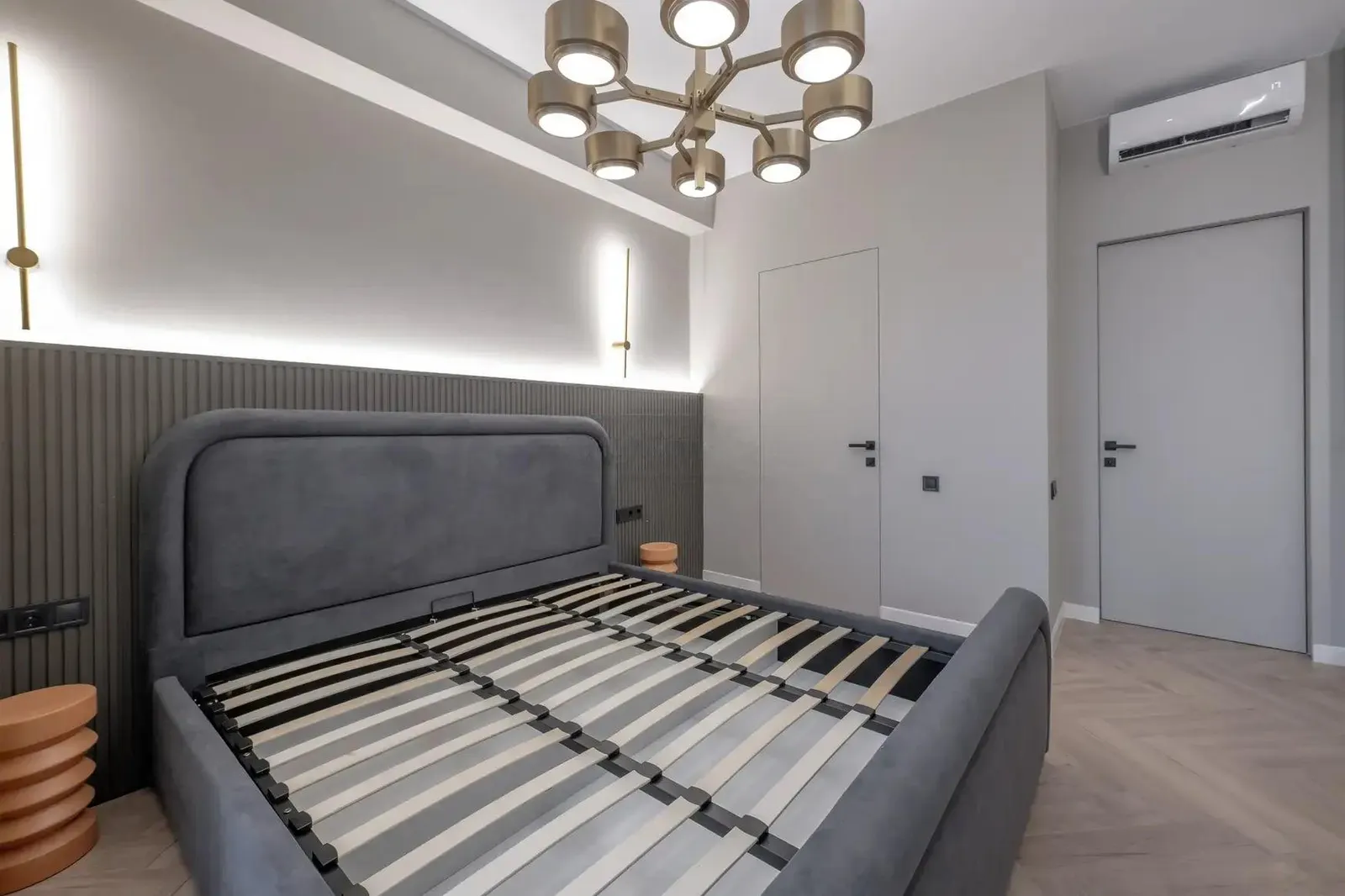 Квартира, 4-комн., 143 м²