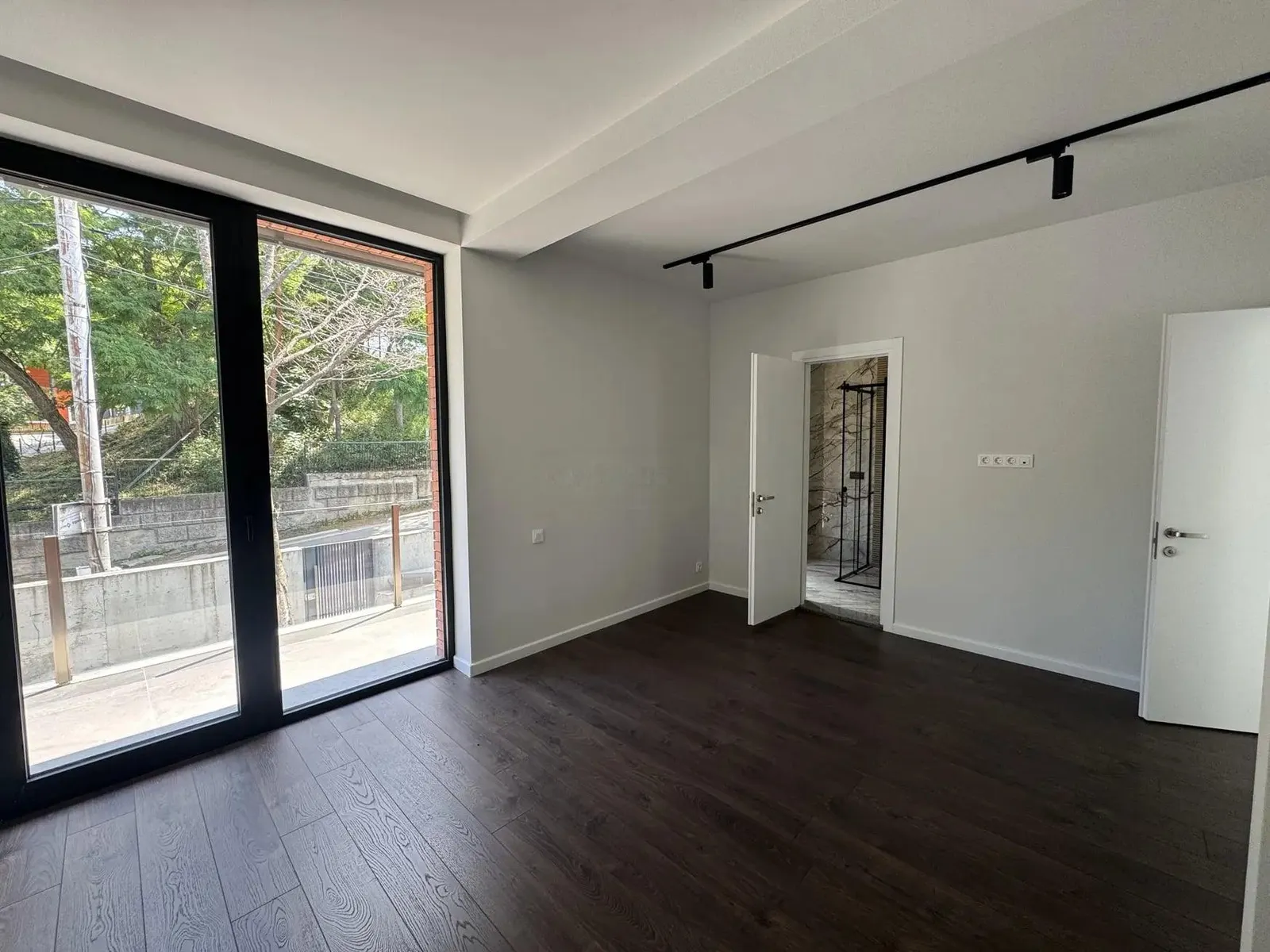 Дом, 10-комн., 750 м²
